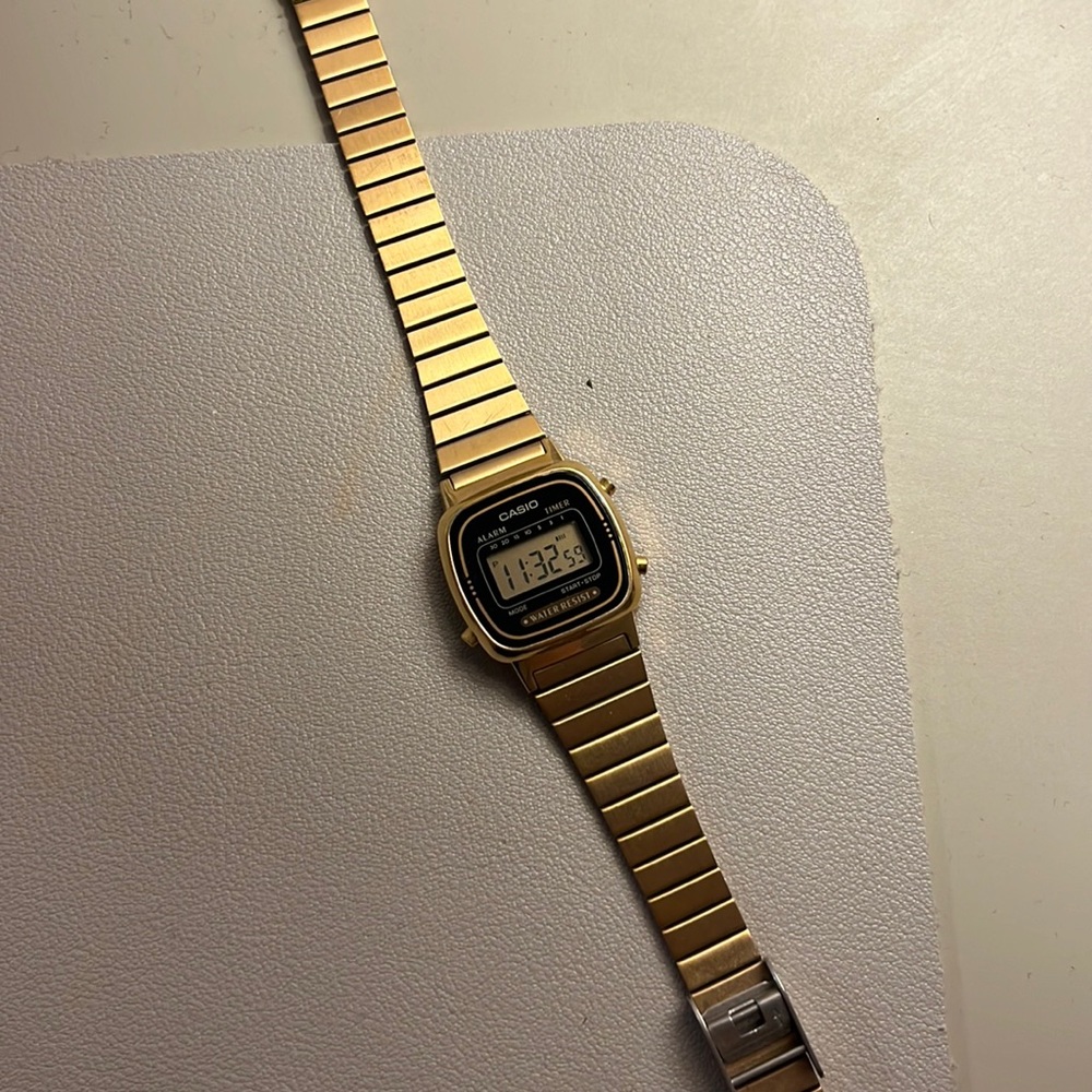 CASIO Gold digital watch